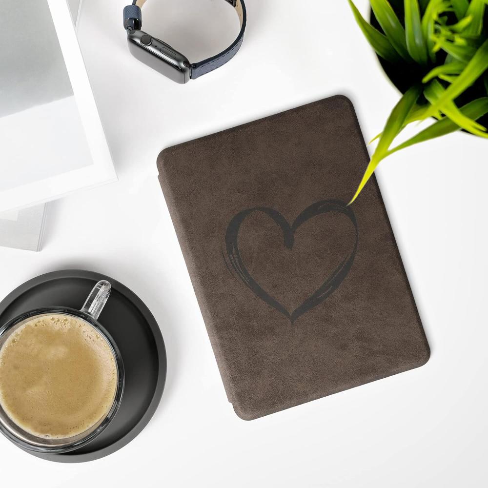 Pouzdro KW Mobile Felt Brushed Heart - KW5625802 - pro Amazon Kindle Paperwhite 5 (2021) - hnědé