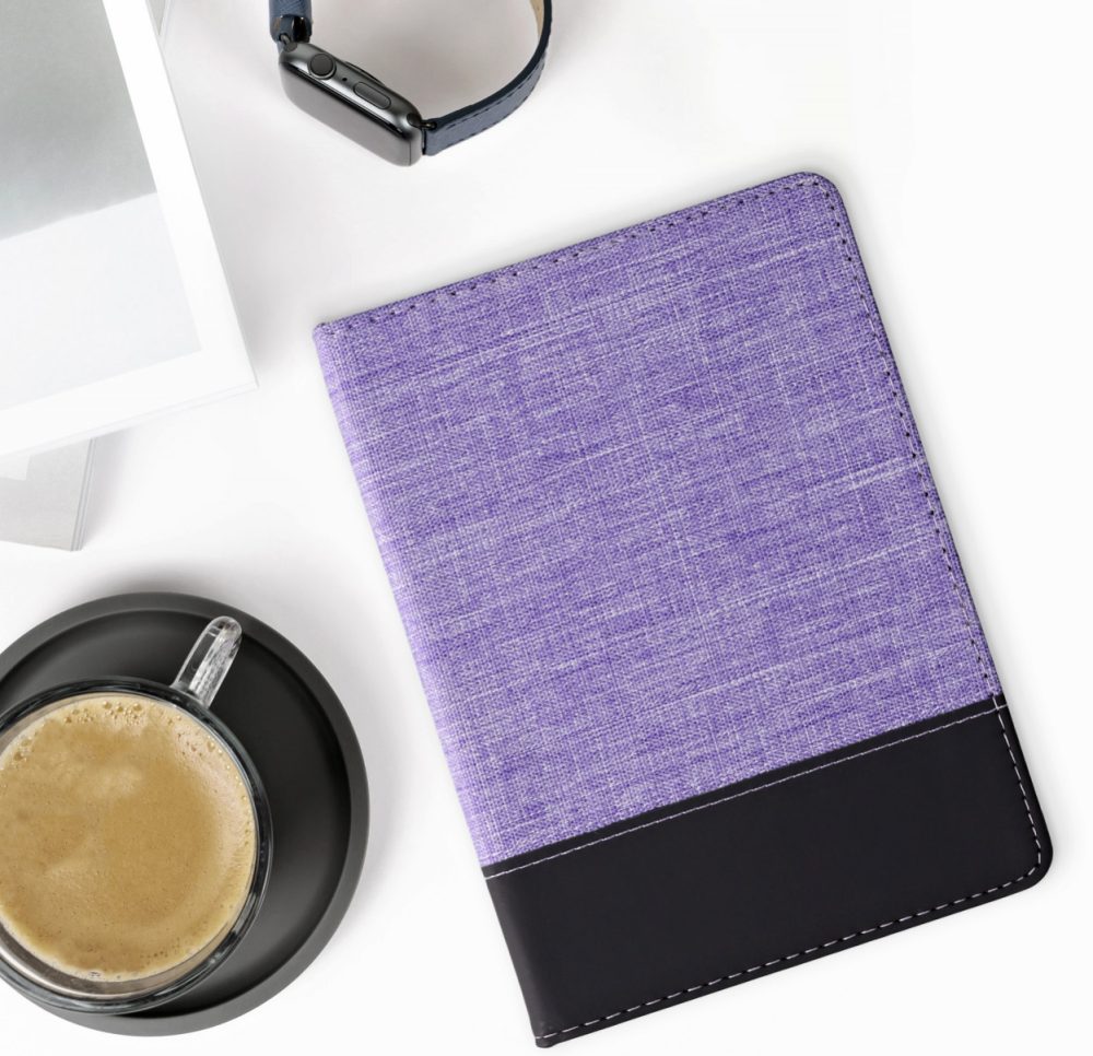 Pouzdro KW Mobile - Leather And Canvas - KW5762645 - pro Amazon Kindle Paperwhite 5 (2021) - fialové, černé