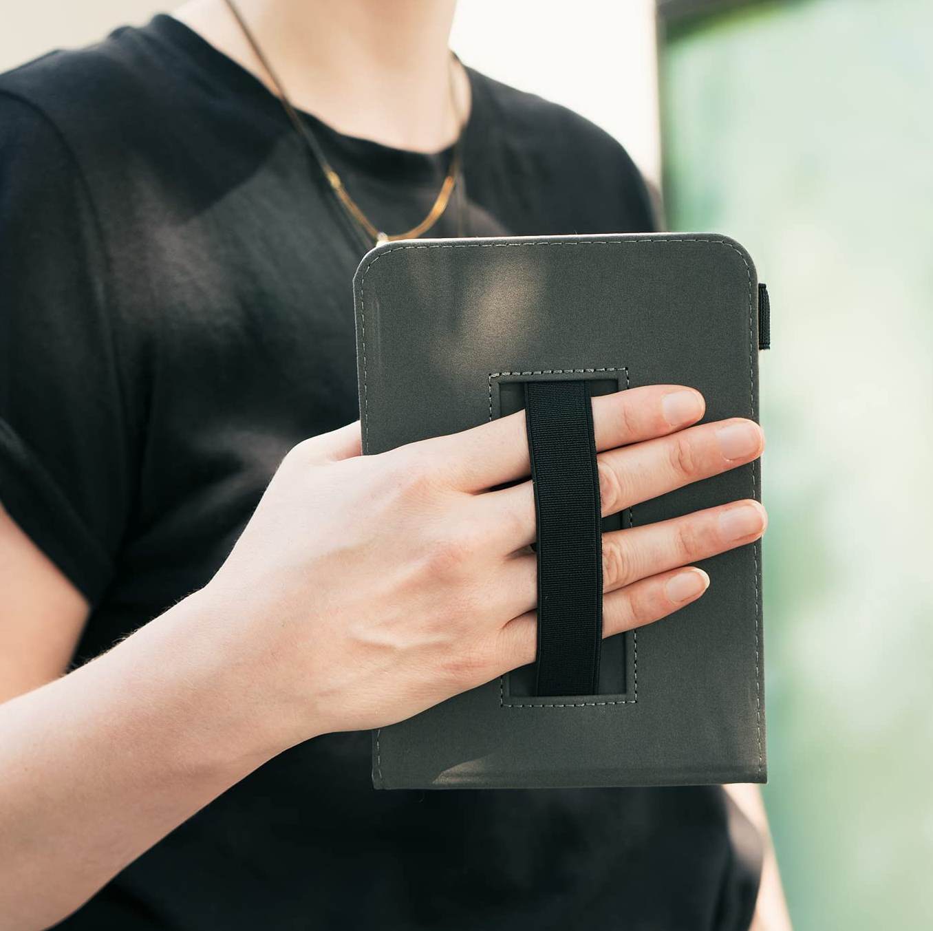 Pouzdro KW Mobile - Cosmic Nature - KW4941802 - pro Amazon Kindle Oasis 2/3 - vícebarevné