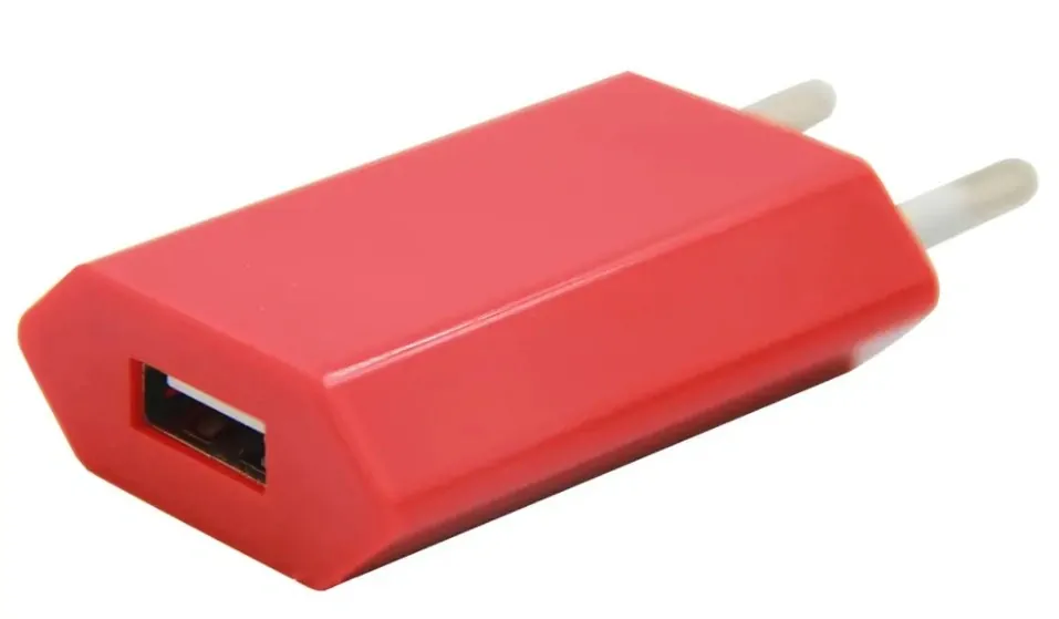 USB síťový adaptér - AR-1005 - Univerzální nabíječka, 5V/1A - červená