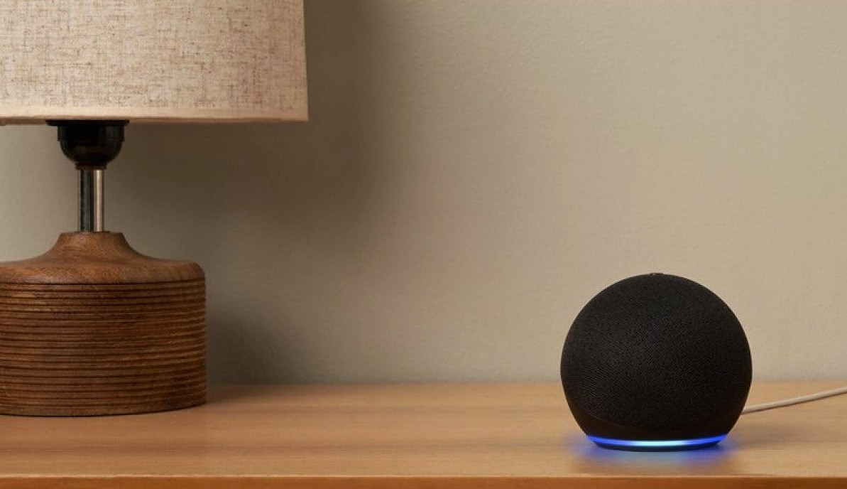 Amazon Echo DOT 2022 (5. generace) - hlasový asistent - Charcoal Black (černý)